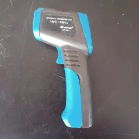 981C HOLDPEAK Infrared Thermometer