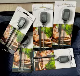 MS81-020-100-37 MAINSTAYS Digital Meat Thermometer Pen Food