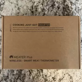 CST-MT-PBN01 MEATER Wireless Smart Meat Thermometer Mitts Box #2