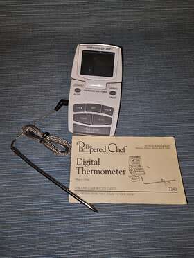 2243 PAMPERED CHEF Digital Thermometer Meat Candy Food