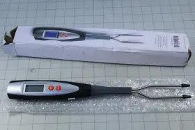 100912-02 SHARPER IMAGE Digital Bbq Fork Thermometer