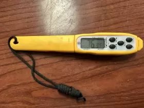 077784005354 TAYLOR Digital Thermometer Waterproof