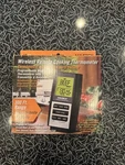 Maverick Wireless Remote Cooking Thermometer Hd32 - New In Box. Fixed Price $17.00.
