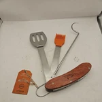 Traeger Bac461 Stainless Steel Brown 4-in-1 Bbq Grill Tool Swiss Pocket Knife. Fixed Price $21.99.
