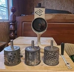 Vtg Royal Supreme Meat/cheese Grinder/food Processor Hand Crank With 3 Graters. Fixed Price $30.00.