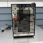 Vinotemp 6-bottle Single Zone Wine Cooler Tested & Working. Fixed Price $225.00.