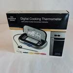 Sharper Image Digital Cooking Thermometer Color-coded Doneness Unused Open Box. Fixed Price $17.00.
